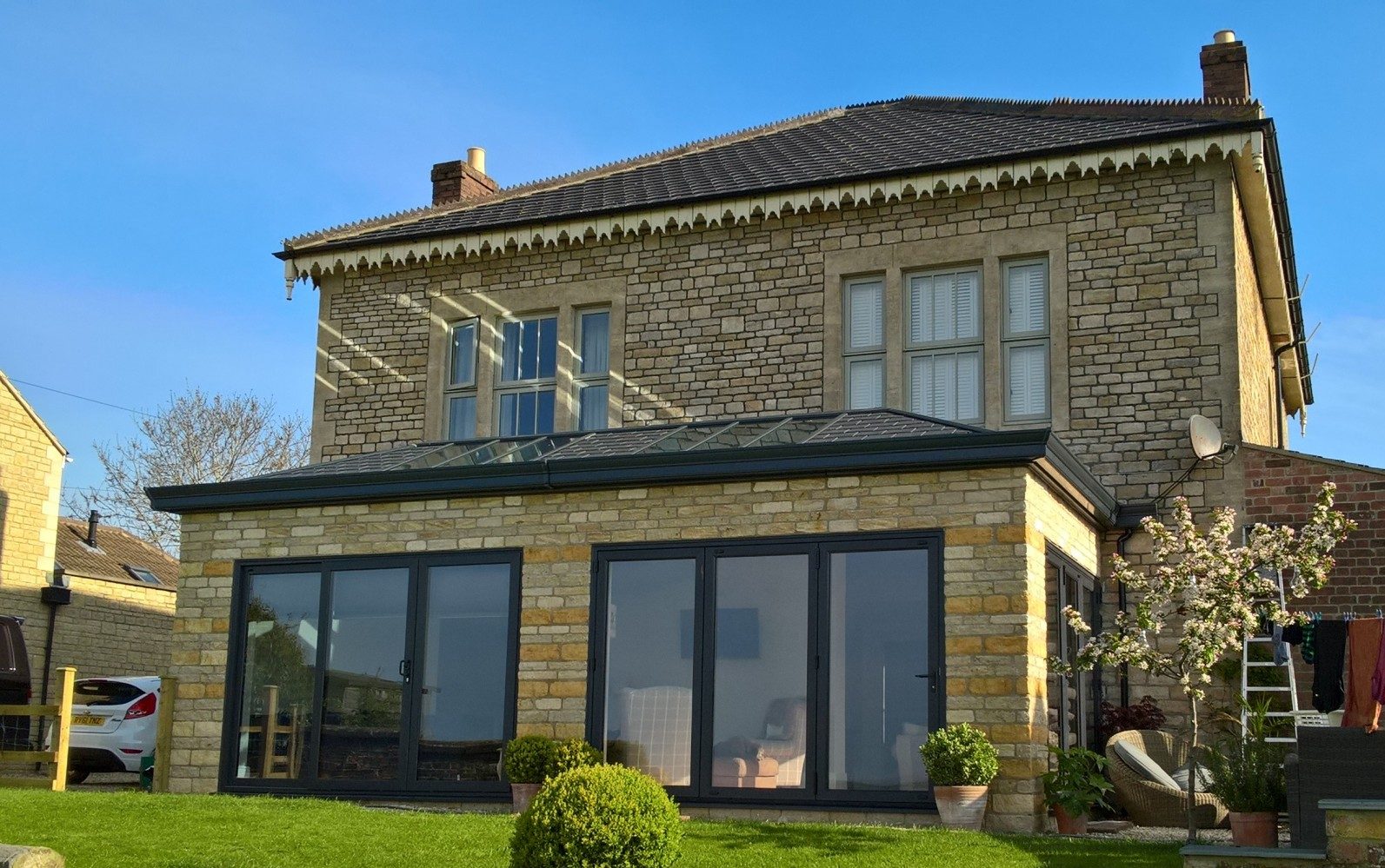 leekes ultraroof380 installation external grey wp 20170419 09 24 59 pro e1638461819971 8
